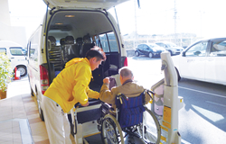 交通のご案内